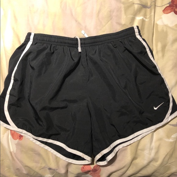 Nike dry fit workout shorts - Picture 1 of 1